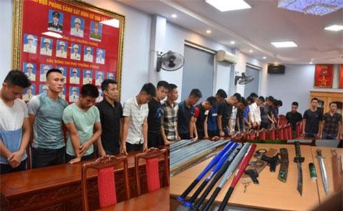 Thanh Hóa: Tạm giữ 21 đối tượng dùng súng, dao kiếm hỗn chiến nhau