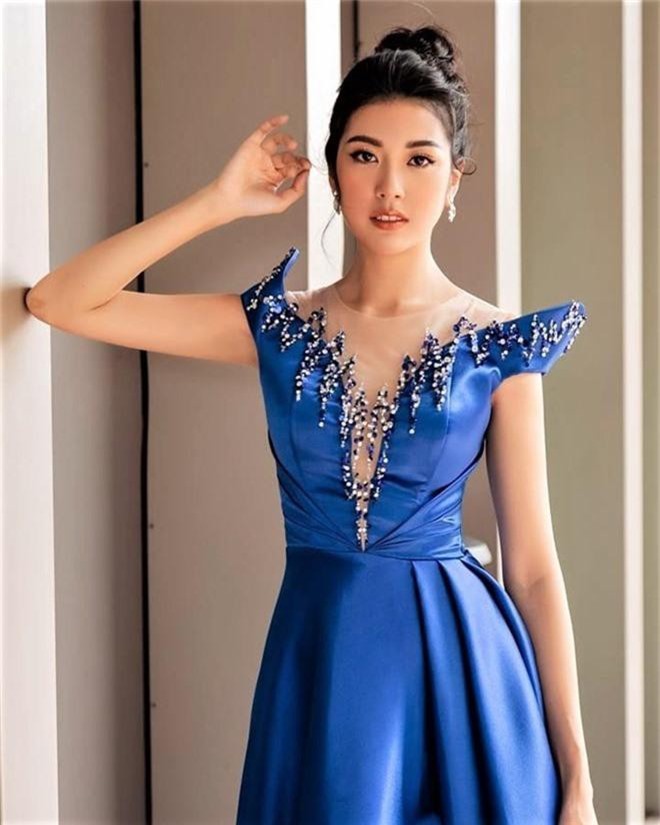 Tiểu Vy đẹp thuần khiết gợi cảm 