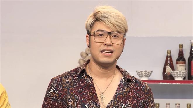 "Đứng hình" vì Akira Phan điển trai sau màn "lột xác" nhờ "dao kéo"