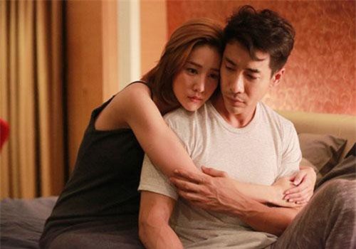 Chồng đi làm xa nhưng lại không gửi tiền về cho vợ, biết được nhân vật đằng sau thao túng vợ gửi ngay 1 email nội dung 'chất' thế này