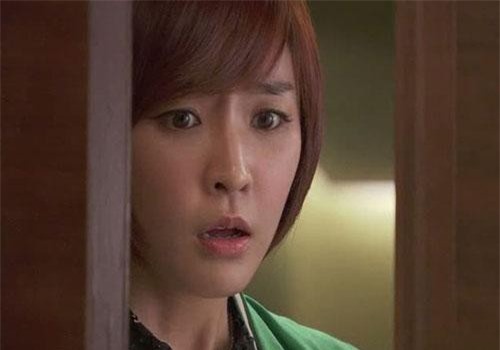 Bất ngờ trở về nhà sau chuyến công tác, tôi chết sững khi thấy cảnh tượng trong phòng ngủ lúc nửa đêm