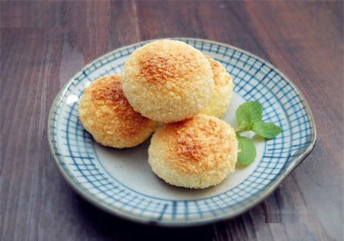 Cách làm mẻ bánh núm dừa để dành cho con ăn vặt cả tuần