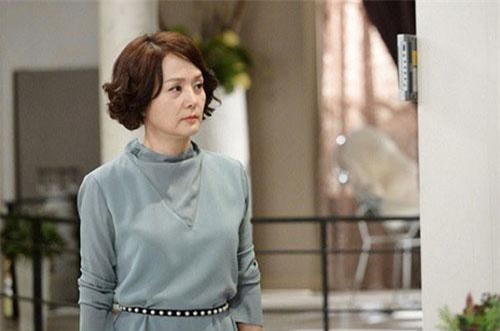 Vừa sinh xong mẹ chồng đã gợi ý cho cháu sang ngoại, được 2 tuần bà tức tốc gọi về vì lý do hiếm có trên đời