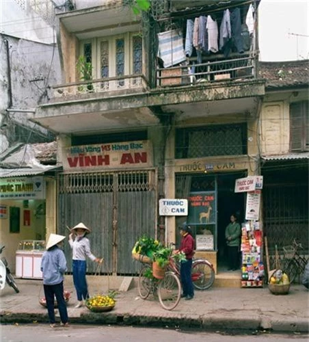 Ngam Ha Noi thap nien 1980 - 1990 qua anh doc cua nguoi My-Hinh-15