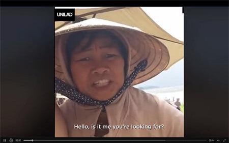 Clip: Người phụ nữ bán hàng rong và màn chào mời khiến khách Tây cười ngặt nghẽo