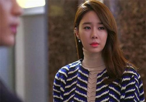 Trăm phương ngàn kế ép chồng ly hôn, vợ nhận về nụ cười khinh bỉ của gã nhân tình trẻ