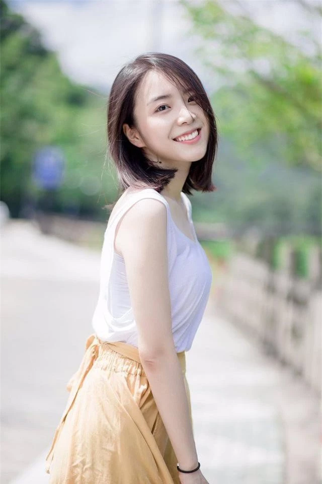 Đoàn "Candice" Dư Sương gần như là gương mặt đại diện cho giải đấu LMHT hàng đầu Trung Quốc LPL.