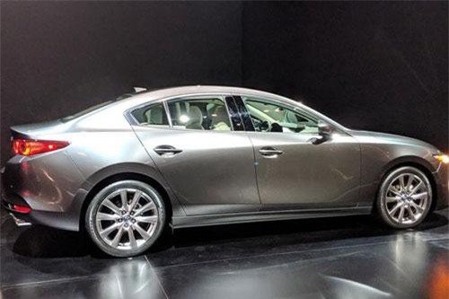 Cận cảnh Mazda3 2019 từ 782 triệu tại Malaysia, sắp về Việt Nam