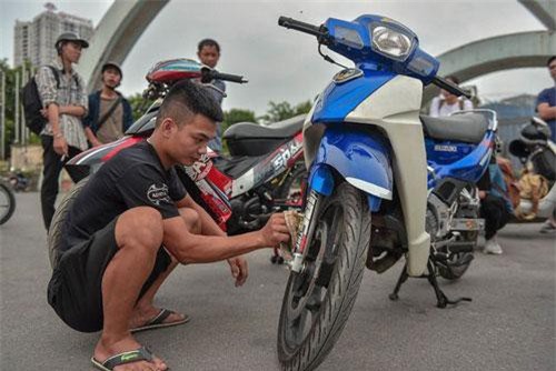 Clip: Dàn xe hai thì đắt đỏ của"dân chơi" Hà Thành