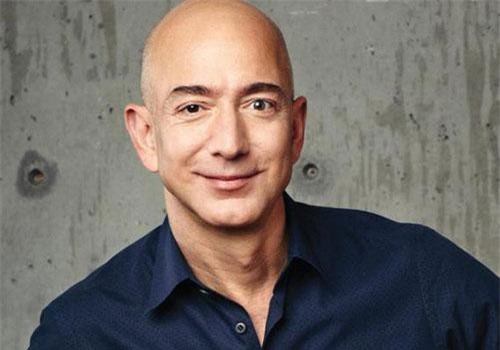 Jeff Bezos: Các doanh nhân nên bị 'ám ảnh bởi khách hàng', đừng khiến họ hài lòng, hãy làm họ hoàn toàn thích thú