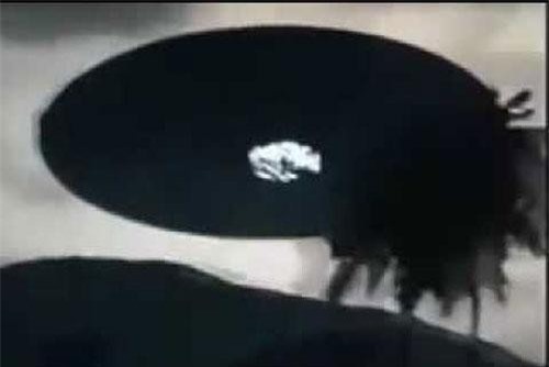 CLIP HOT (13/7): UFO khổng lồ bất ngờ xuất hiện ở Malaysia, bóng ma đáng sợ gây ra vết thương lạ cho bé gái