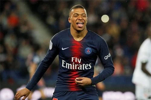 9. Kylian Mbappe (PSG, 345.000 bảng/tuần).