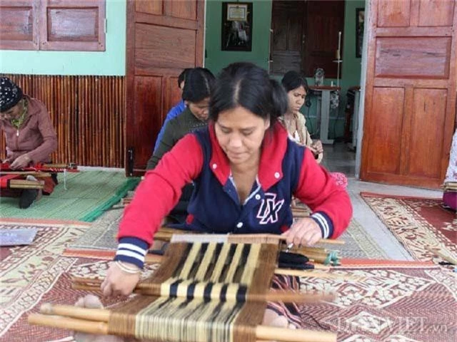 quang nam: thu vai cua nguoi co tu co gi la ma ai cung muon xem? hinh anh 2