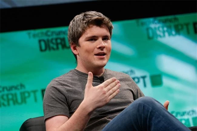 John Collison là tỷ phú trẻ thứ năm trong danh sách này và là tỷ phú tự thân trẻ thứ hai trên thế giới.