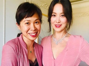 Song Hye Kyo lộ ảnh hậu trường đẹp lộng lẫy, lần đầu chính thức phỏng vấn sau vụ ly hôn 2.000 tỷ