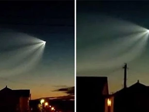 CLIP: UFO khổng lồ, phát sáng chói mắt trên bầu trời Nga