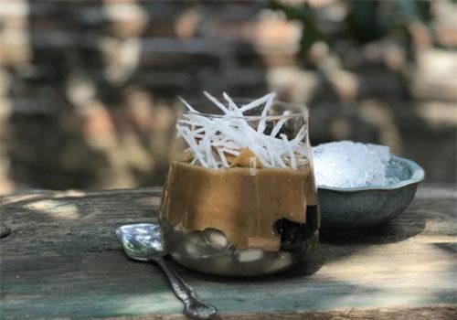 Dễ ợt cách làm cafe cốt dừa đang được "săn đón" hè này