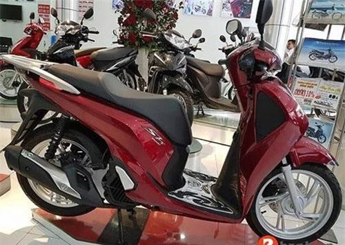 Honda SH 2019 vẫn hút khách dù giá đại lý chênh khá cao so với giá đề xuất của hãng.