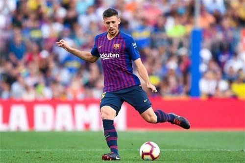 Trung vệ: Clement Lenglet.