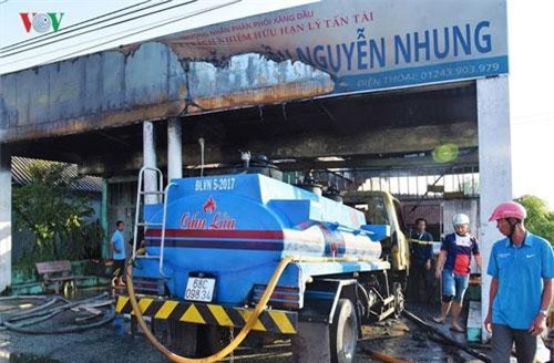 Cà Mau: Cháy cửa hàng xăng dầu, 2 người bị bỏng