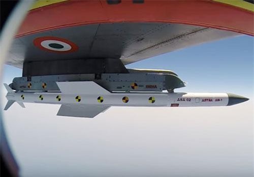 Ấn Độ đặt hàng tên lửa Astra cho tiêm kích Su-30MKI