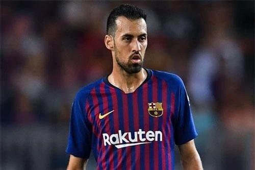 Tiền vệ: Sergio Busquets.