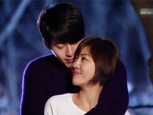 Chỉ vì lỡ lời trong đêm tân hôn, vợ trẻ bị chồng đuổi ra khỏi nhà ngay giữa lúc mặn nồng