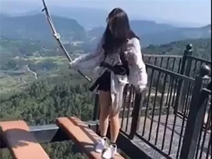 Clip: Tuyển tập những trò chơi cảm giác mạnh không dành cho người yếu tim