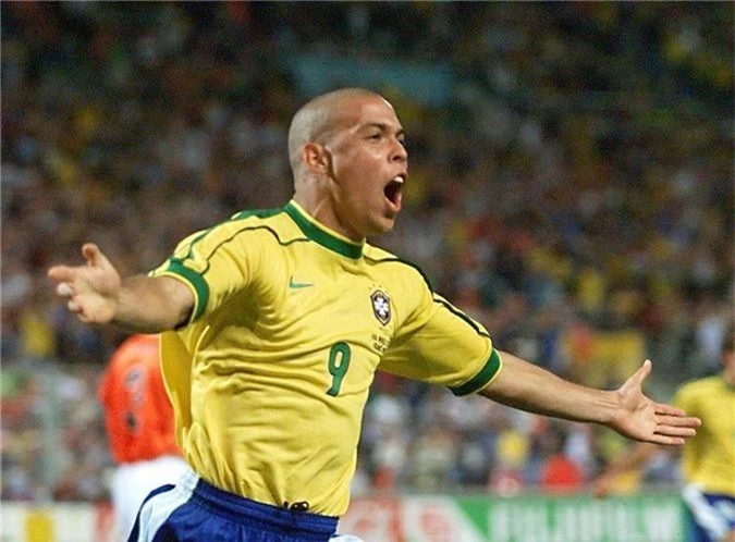 Trước trận chung kết, Ronaldo là ngôi sao sáng nhất của World Cup 1998.