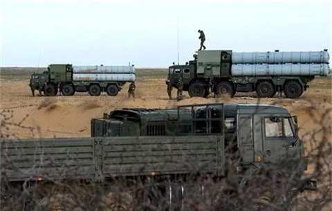 S-300 Syria kem hieu qua, ai khoi mao ra S-400?-Hinh-2