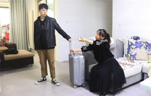 Cú sốc lúc nửa đêm khiến chú rể thất sắc chạy khỏi phòng tân hôn còn cô dâu ấm ức nhất mực đòi ly hôn vì “nhục quá”