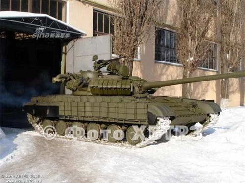 T-64-55 là bản thiết kế độc đáo của ngành công nghiệp quốc phòng Ukraine. Ảnh: Otvaga 2004.