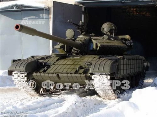 Xe tăng chiến đấu chủ lực T-64-55. Ảnh: Otvaga 2004.