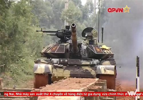 Việt Nam “lột xác” T-54 giúp lính tăng đua tài ở Tank Biathlon