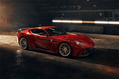 Ở lần ra mắt gói nâng cấp này, chiếc Ferrari 812 Superfast đã được Novitec nâng cấp một cách toàn diện hơn, với bộ body kit thân rộng, cùng bộ mâm và hệ thống nâng hạ gầm.