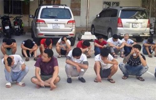 Đà Nẵng: Đột kích quán karaoke, xác định hơn 30 người "dính" ma tuý