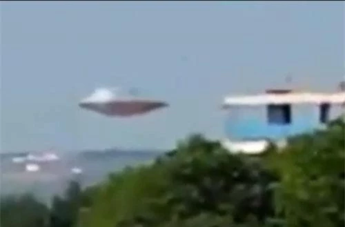 Nhiều người vẫn nghi ngờ tính xác thực của vật thể được chi là UFO này.
