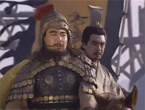 Tháng 5 năm 200, Tào Tháo cùng Quan Vũ và Trương Liêu đi men theo Hoàng Hà về phía tây đến cứu Diên Tân.