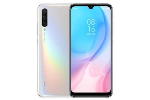 Sức mạnh phần cứng của Xiaomi Mi CC9e đến từ chip Qualcomm Snapdragon 665 (sản xuất trên tiến trình 11nm) lõi 8 với xung nhịp 2 GHz, GPU Adreno 610. RAM 4 GB/ROM 64 GB, RAM 6 GB/ROM 64 GB hoặc RAM 6 GB/ROM 128 GB, có khay cắm thẻ microSD với dung lượng tối đa 256 GB. Hệ điều hành Android 9.0 Pie , được tùy biến trên giao diện MIUI 10.