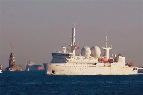 Truyền thông Nga tỏ ra khá bức xúc khu tàu do thám mang tên Dupuy de Lome của Hải quân Pháp tiến vào vùng biển Đen hồi cuối tuần vừa rồi. Nguồn ảnh: Twitter.