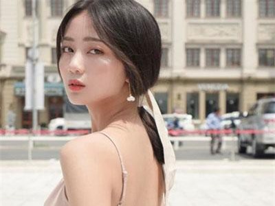 Thiếu nữ 19 tuổi xinh như hoa khiến bao chàng nguyện “trao tim”