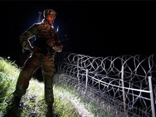 Binh sỹ Ấn Độ bắn chết người Pakistan định vượt biên
