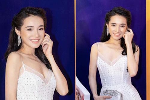 Vẫn quyết giữ kín chuyện sinh con nhưng Nhã Phương lại gây lo lắng vì tình trạng gầy gò đáng báo động