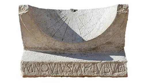 Phát hiện đồng hồ Mặt trời quý hiếm 2.000 năm tuổi