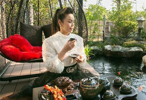 Nhật Kim Anh bị trộm đột nhập vào biệt thự phá két cuỗm mất tài sản trị giá 5 tỷ đồng