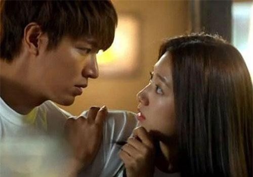 Đi chơi để bạn gái trả tiền, hoá ra anh "ki cóp" vì người này