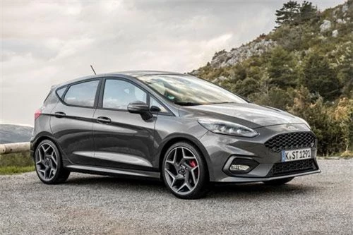 1. Ford Fiesta.