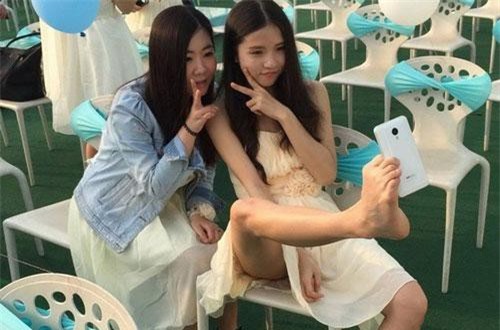 Những bức ảnh selfie "bất chấp" cho chúng ta thấy mạng xã hội đã chi phối và thao túng chúng ta như thế nào