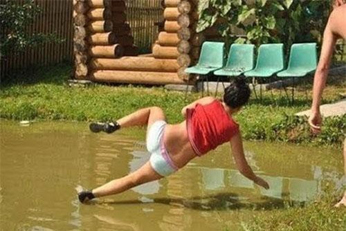 CLIP: ‘Cười vỡ bụng’ trước những tai nạn ‘khó đỡ’ trong cuộc sống