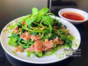 Gỏi thịt bò rau lang trộn mắm me thanh mát, ăn hết rồi cả nhà đòi làm tiếp